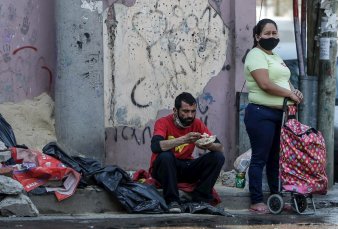 Advierten que la indigencia en 2020 fue la m�s alta de la d�cada