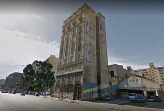 Demuelen otro edificio en el Bajo para llevar el Metrobus a La Boca