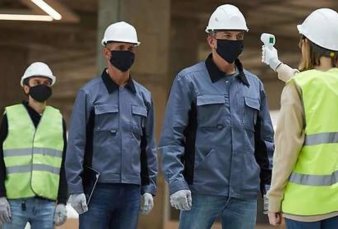 El Gobierno cruz� a la UIA por la idea de no pagar el sueldo a no vacunados