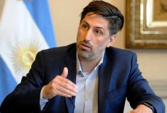 Trotta cruz a CABA y a Mendoza por presencialidad plena