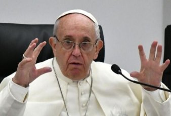 Alerta en el Vaticano: le enviaron al Papa un sobre con 3 balas