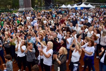 Con una multitud, volvi el "BA Celebra" a la Avenida de Mayo