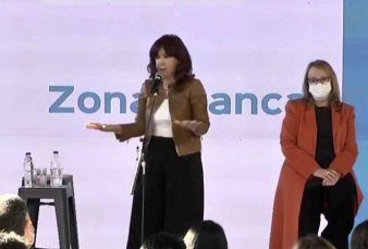 Cristina acus� a los medios de comunicaci�n de "poner nerviosos a los argentinos"