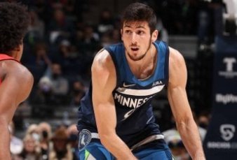 Bolmaro, el debutante argentino ms joven de la NBA