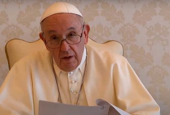 El Papa Francisco sostuvo que "no se puede vivir de subsidios"