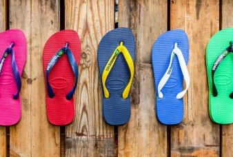 Las populares ojotas brasileas Havaianas comienzan a producirse en Argentina