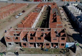 El Gobierno prometi� terminar 55.000 casas: no hay ninguna lista