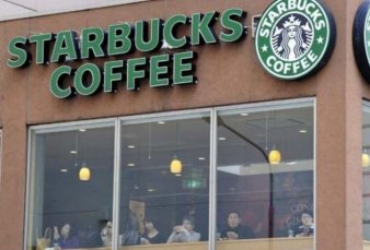 Starbucks exigir a sus empleados de EE.UU. que estn vacunados y har testeos a los no