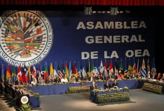 Con abstención de Argentina, la OEA votó suspender a Rusia de la organización