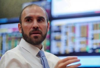 Guzm�n les pide a las empresas y los sindicatos que moderen las paritarias