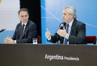 Alberto Fern�ndez prometi� que no habr� ajuste en la obra p�blica