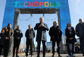 Alberto inaugur� Tecn�polis con otro gui�o a Cristina de Kirchner
