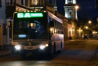 El servicio nocturno de colectivos comenzar a normalizarse tras dos semanas de conflicto