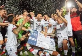 Patronato hizo historia: alzó su primer título y jugará Libertadores