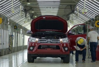 Desde hoy, Toyota empieza a producir las 24 horas por fuerte demanda de pickups