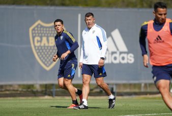 Almirn puso en marcha su proyecto en Boca sin mucho tiempo para perder