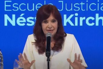 Cristina Kirchner pidió revisar el acuerdo con el FMI y buscó polarizar con Milei