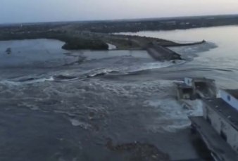 La explosin de una represa desata otro drama humanitario en Ucrania