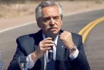 Fernndez pidi a los empresarios que "no se quejen" y paguen el bono a los trabajadores