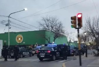 Nuevos incidentes en Mendoza y en Córdoba cerca de supermercados