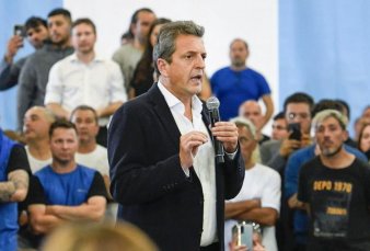 Massa hizo su cierre de campaa en una fbrica y propuso un "nuevo pacto federal"