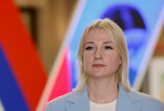 Una candidata pacifista rusa desafía a Putin en las presidenciales