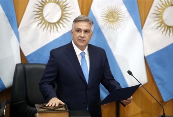 Llaryora: "Vamos a votar cada artculo, convencidos que es lo mejor para la Argentina"