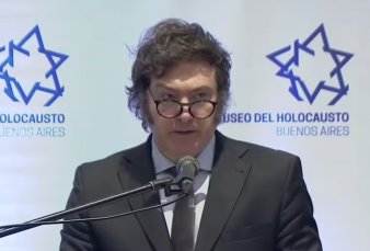 En su Discurso por la  Conmemoracin del Da de la Memoria del Holocausto, Milei volvi a pedir por la liberacin de los rehenes secuestrados por Hamas y confirm que viaja a Israel