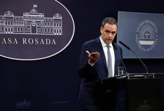 Conferencia de Prensa de Manuel Adorni:  Postura Firme ante el Paro y Desafos Econmicos