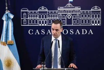 Adorni: "Cualquier aumento de tarifas en el transporte de lneas o de servicios de las diferentes jurisdicciones, son responsabilidad de las diferentes jurisdicciones y no del gobierno nacional"