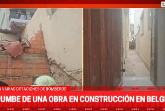 Derrumbe en una obra en Saavedra: hay un obrero herido y otro atrapado entre los escombros