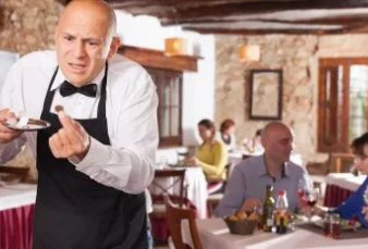 Las propinas, cerca de ser obligatorias en bares y restaurantes