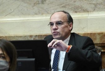 Blanco: ''Ningn senador cobra $9 millones como dijo el Presidente de la Nacin, que es muy rpido para decir mentiras''