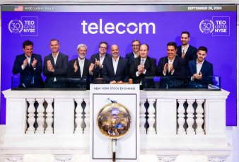 Telecom "toc la campanita" en Wall Street a 30 aos de iniciar su cotizacin