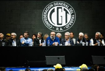 Entre tensiones y acuerdos, sindicalistas desafan la pauta salarial del Gobierno Milei