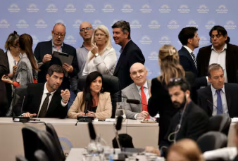 El gobierno logr el dictamen en comisin de la baja de edad de imputabilidad