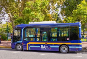 Empieza a funcionar hoy la primera lnea de buses elctricos en la Ciudad