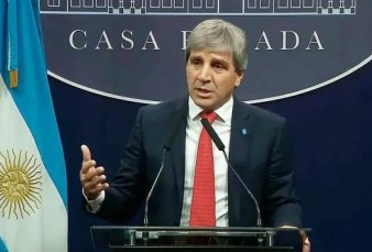 El Gobierno present su plan para sacar los dlares del colchn y desregular