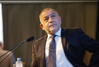 Lus Juez: 'En este pas la gente no quiere que le roben pero vota corruptos. No quiere que le mientan pero vota mentirosos'.
