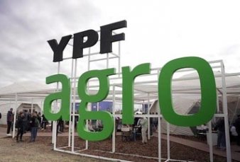 La petrolera YPF busca un socio para su unidad de agro