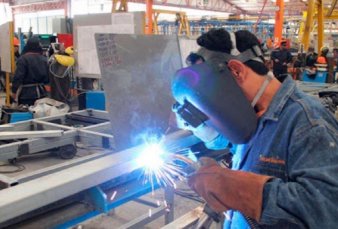 La metalrgica repunta, pero en niveles bajos