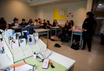 Prohben por ley el uso de celulares en las escuelas bonaerenses