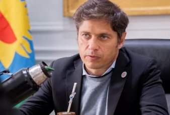 Excluido de la Casa Rosada, Kicillof citó para hoy a los intendentes