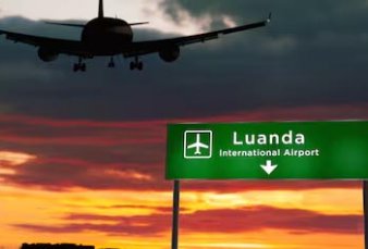 Eurnekian gana la concesión del aeropuerto de Angola y aterriza en África