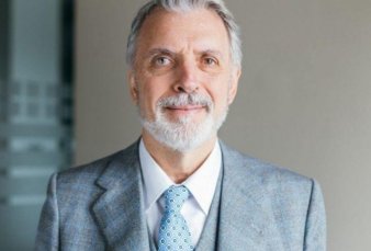 Henke fue designado vicepresidente del Banco Naci�n