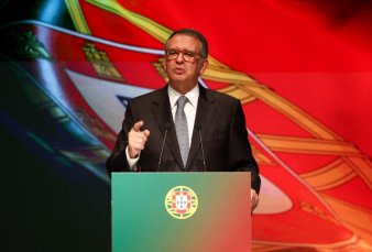 Despu�s de veinte a�os, un socialista vuelve a la presidencia en Portugal