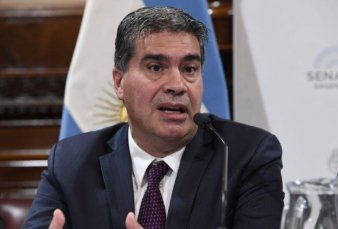 Senado: Capitanich se arm� un despacho con 17 asesores y su hija como jefa