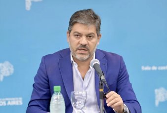 Un ministro de Kicillof critic� a los libertarios que proponen bajar tasas en 116 municipios