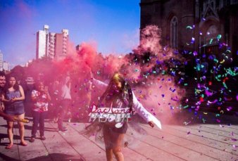Acuerdo en la Ciudad para que los festejos de las graduaciones no ensucien plazas y veredas