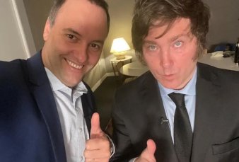 Milei se mostr� con Adorni y defendi� su gesti�n, pero evit� las �ltimas controversias